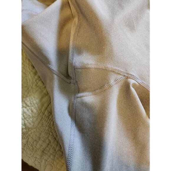 2 Sets of Athletic Capris - Picture 2 of 9